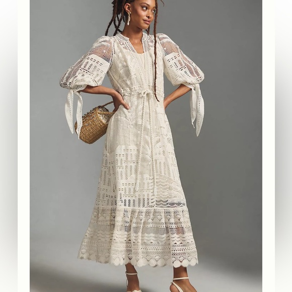 FARM Rio Dresses & Skirts - Farm Rio Morada Boa Guipire Off-White Dress